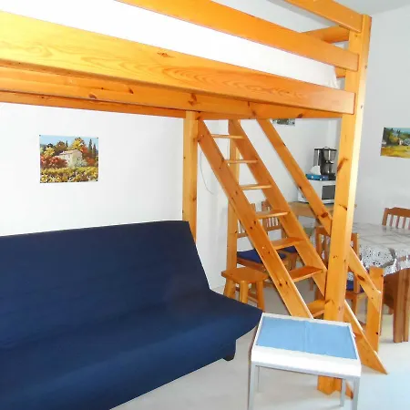 - Studio - Vue Cour * Houlgate